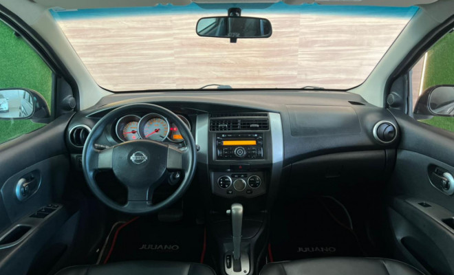 Nissan LIVINA GRAND SL 1.8 16V Flex Fuel Aut. 2013 Flex-4