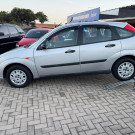 Ford Focus 1.8 16V 5p 2002 Gasolina-12