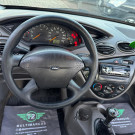 Ford Focus 1.8 16V 5p 2002 Gasolina-15