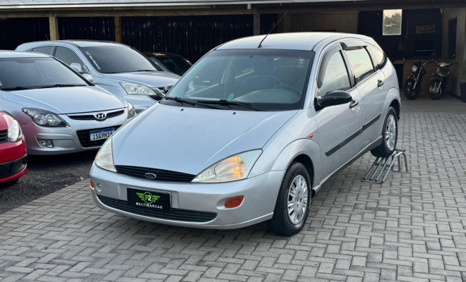 Ford Focus 1.8 16V 5p 2002 Gasolina-0