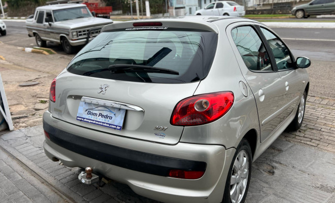 Peugeot 207 XR Sport 1.4 Flex 8V 5p 2010 Flex-3