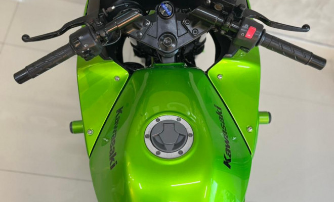 KAWASAKI NINJA 250R 2012 Gasolina-2