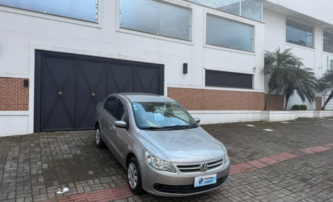 VW - VolksWagen VOYAGE 1.0/1.0 City Mi Total Flex 8V 4p 2011 Flex-1