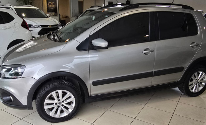 VW - VolksWagen CROSSFOX I MOTION 1.6 Mi T. Flex 8V 5p 2014 Flex