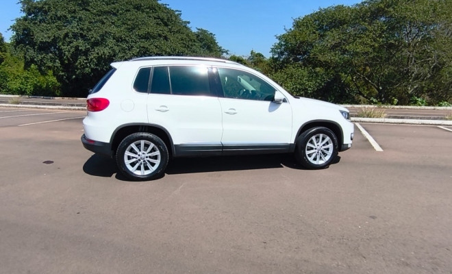 VW - VolksWagen TIGUAN 2.0 TSI 16V 200cv Tiptronic 5p 2013 Flex-4