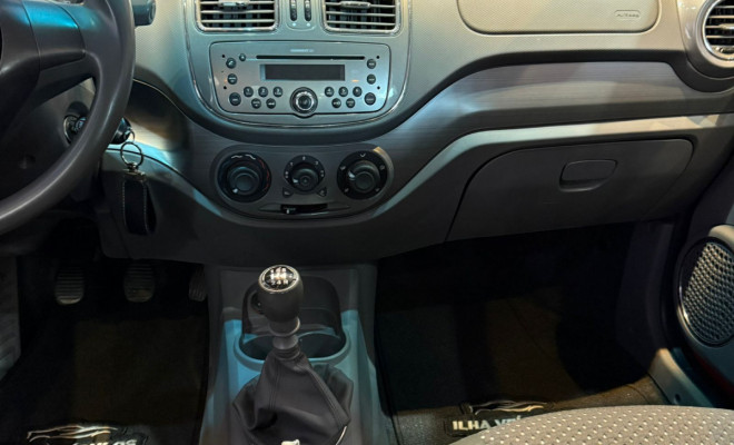 Fiat Siena ESSENCE 1.6 Flex 16V 4p 2012 Flex-5