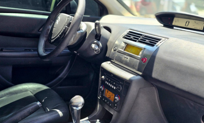Citroën C4 Excl.2.0/2.0 Solaris Flex 16V 5p Aut. 2011 Flex-2