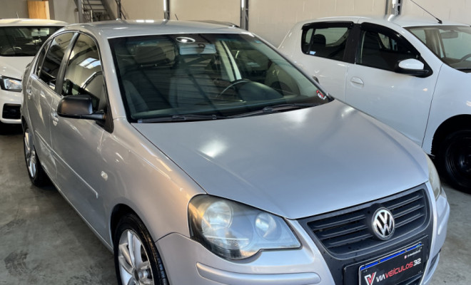 VW - VolksWagen Polo Sed./Sed. COMF. 2.0/2.0 Flex 8V 4p 2009 Flex-0
