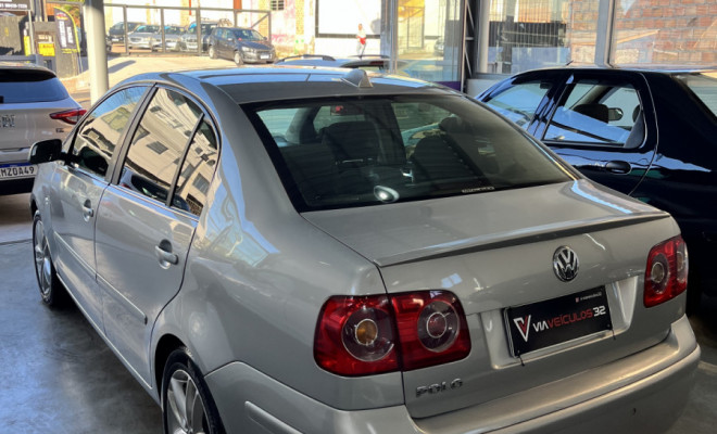 VW - VolksWagen Polo Sed./Sed. COMF. 2.0/2.0 Flex 8V 4p 2009 Flex-3