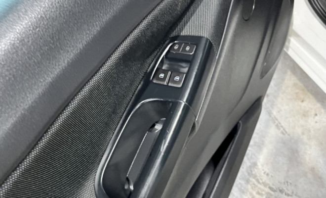 VW - VolksWagen VOYAGE Trendline 1.6 T.Flex 8V 4p 2018 Flex-4