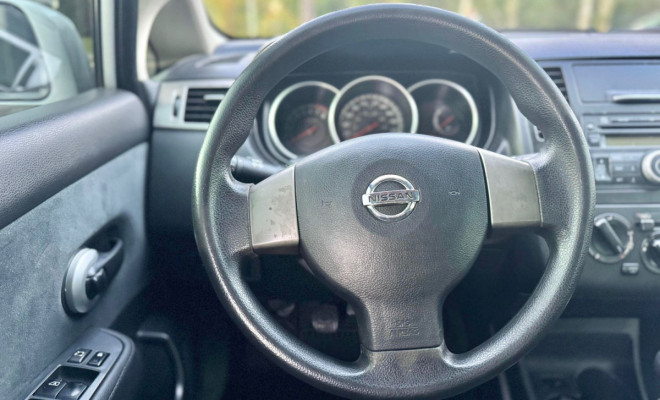 Nissan TIIDA Sedan 1.8 16V Flex Fuel 4p 2012 Flex-9