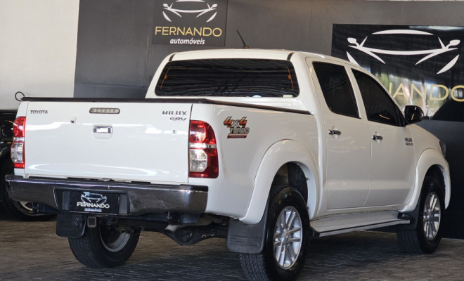 Toyota Hilux CD SRV D4-D 4x4 3.0  TDI Dies 2013 Diesel-0