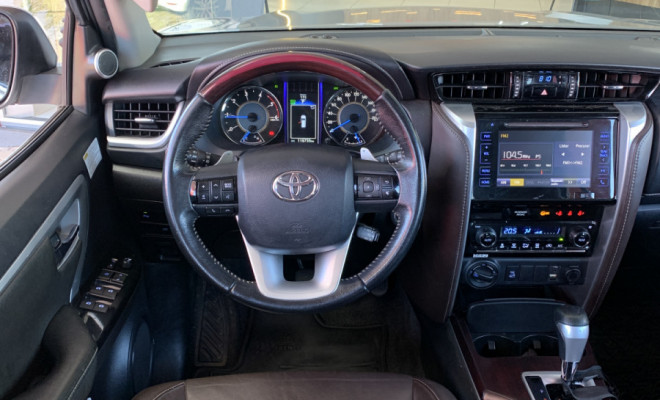 Toyota Hilux CD SRX 4x4 2.8 TDI 16V Diesel Aut. 2018 Diesel-6