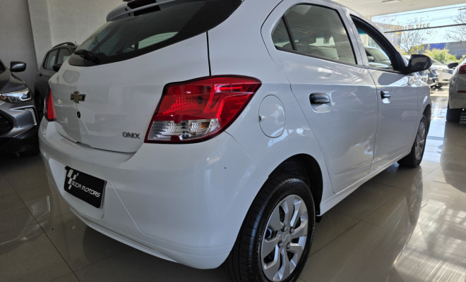 GM - Chevrolet ONIX HATCH LS 1.0 8V FlexPower 5p Mec. 2016 Flex-3