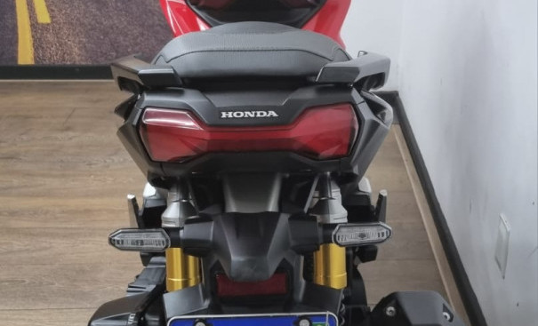 HONDA ADV 150 2021 Gasolina-10