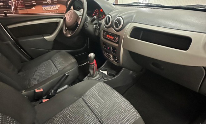 Renault SANDERO Expression Hi-Flex 1.6 8V 5p 2011 Flex-8