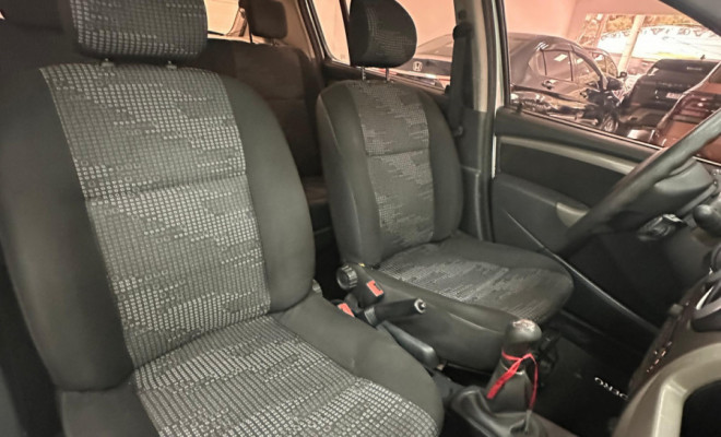 Renault SANDERO Expression Hi-Flex 1.6 8V 5p 2011 Flex-9
