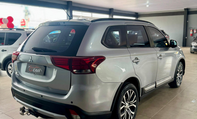 Mitsubishi OUTLANDER 2.0 16V 160cv Aut. 2016 Gasolina-4