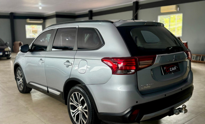 Mitsubishi OUTLANDER 2.0 16V 160cv Aut. 2016 Gasolina-2