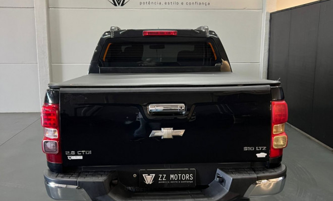 GM - Chevrolet S10 Pick-Up LTZ 2.8 TDI 4x4 CD Diesel Automática-6