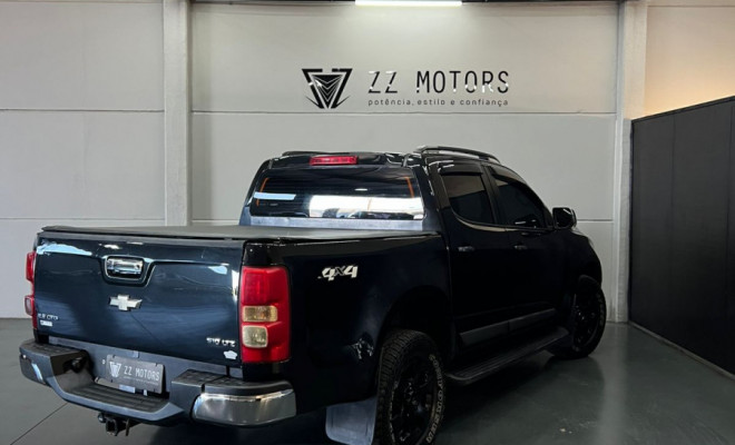 GM - Chevrolet S10 Pick-Up LTZ 2.8 TDI 4x4 CD Diesel Automática-5