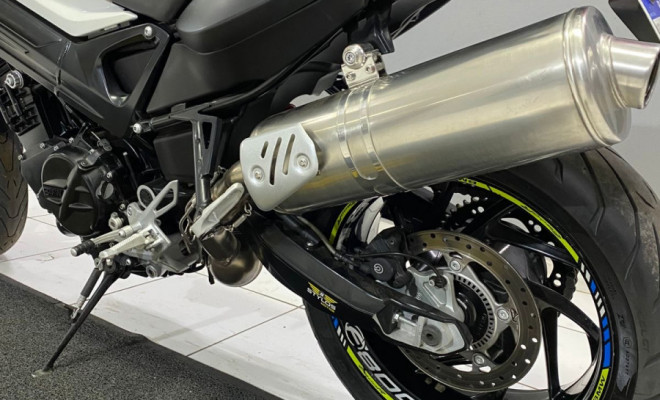 BMW F 800 R 2012 Gasolina-3