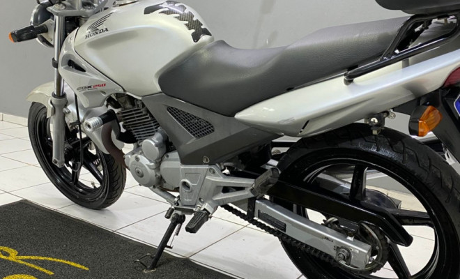 HONDA CBX 250 TWISTER 2005 Gasolina-4