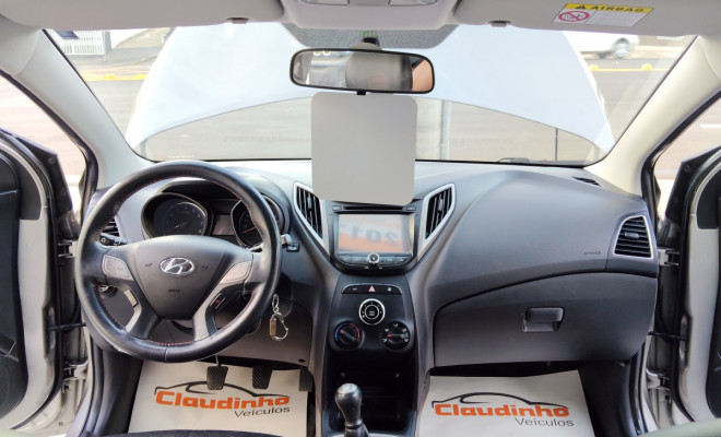 Hyundai HB20S Comfort Plus 1.0 TB Flex 12V Mec. 2017 Flex-6