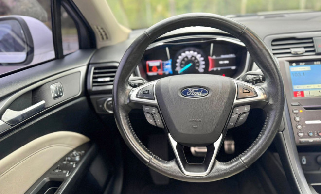 Ford Fusion Titanium 2.0 GTDI Eco. Awd Aut. 2018 Gasolina-10
