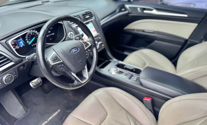 Ford Fusion Titanium 2.0 GTDI Eco. Awd Aut. 2018 Gasolina-5