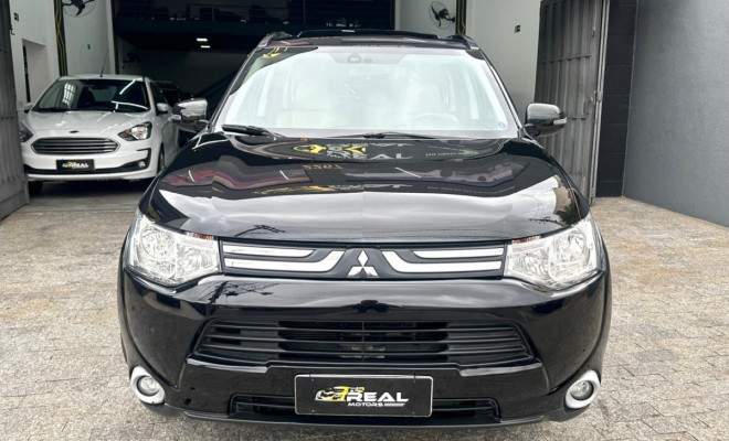 Mitsubishi OUTLANDER 3.0/ GT 3.0 V6 Aut. 2014 Gasolina-10