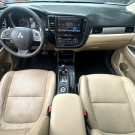 Mitsubishi OUTLANDER 3.0/ GT 3.0 V6 Aut. 2014 Gasolina-13
