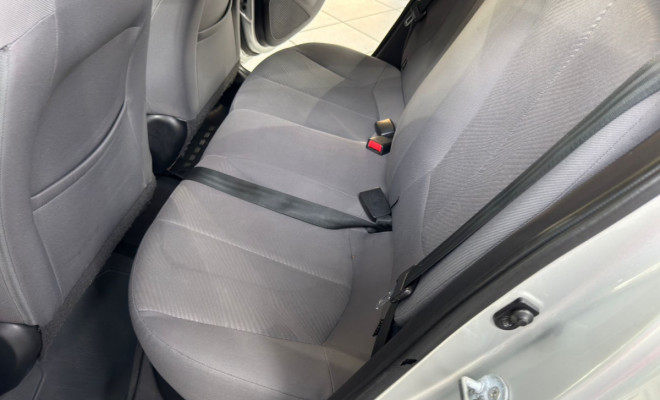 Hyundai HB20S C.Plus/C.Style 1.6 Flex 16V Mec.4p 2015 Flex-5