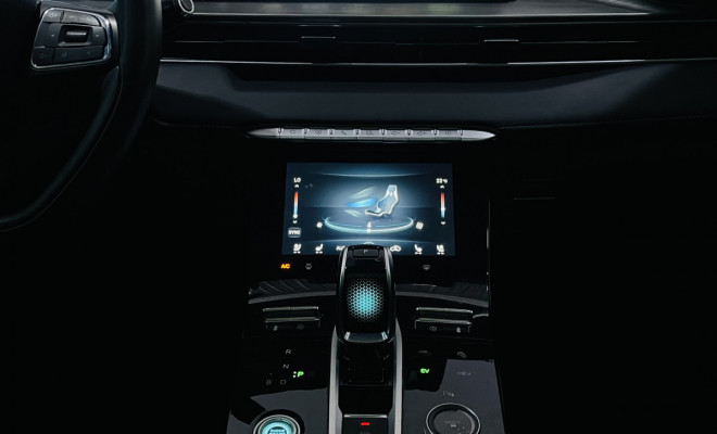 Chery Tiggo 8 PRO 1.5 Turbo Híbrido 2023/2024 - SUV Moderno e Econômico-12