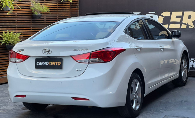 Hyundai Elantra GLS 1.8 Aut. 2013  Interior CARAMELO   C/teto solar-2