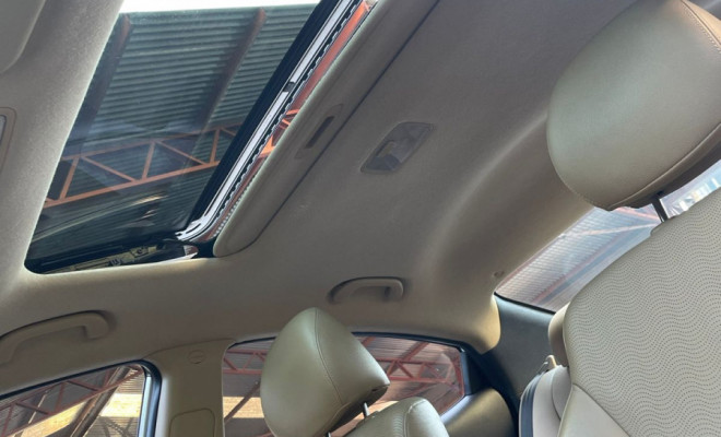 Hyundai Elantra GLS 1.8 Aut. 2013  Interior CARAMELO   C/teto solar-7