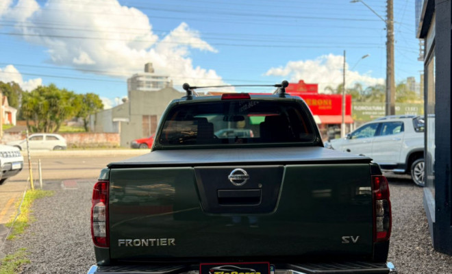 Nissan Frontier SV AT.CD 4x4 2.5 TB Diesel Mec. 2015 Diesel-4