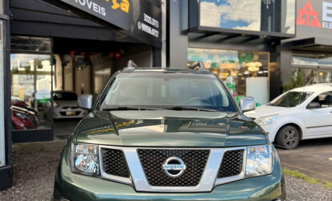 Nissan Frontier SV AT.CD 4x4 2.5 TB Diesel Mec. 2015 Diesel-1