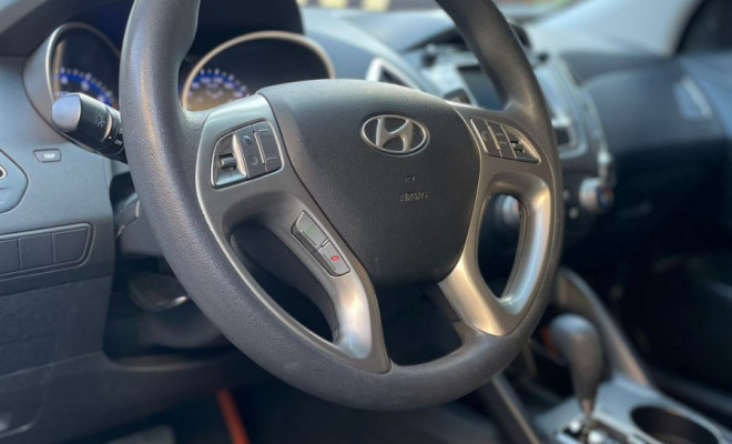 Hyundai ix35 GLS 2.0  Aut. 2014 Flex  Bancos em couro   Baixo km-7