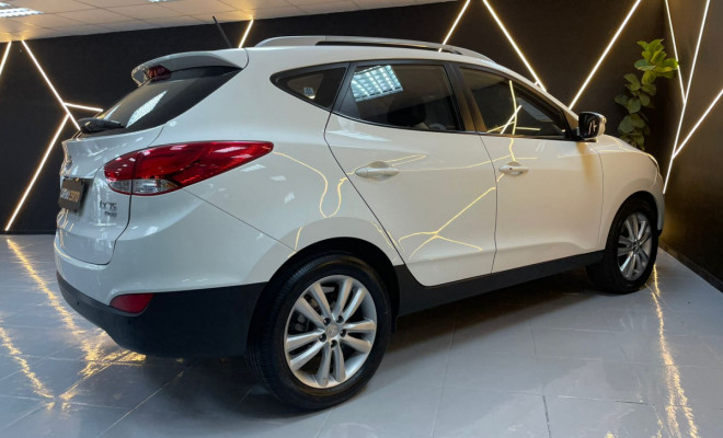 Hyundai ix35 GLS 2.0  Aut. 2014 Flex PRA QUEM CURTE SUV ROBUSTA-3