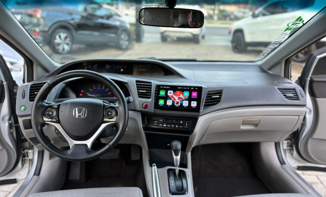 Honda Civic Sedan LXR 2.0 Flexone 16V Aut. 4p 2014 Flex-4