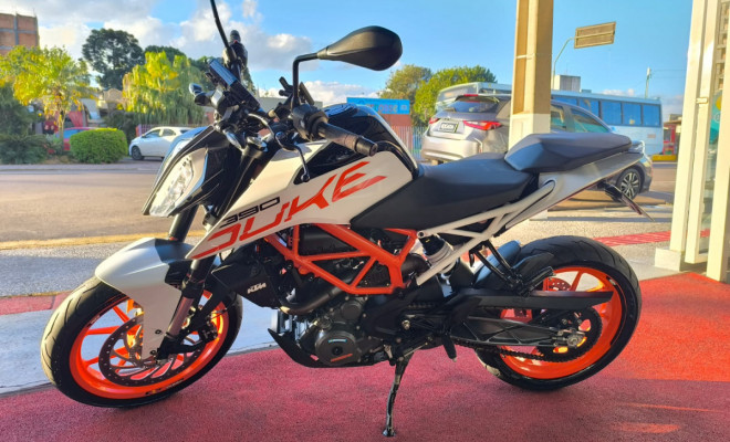 KTM DUKE 390-0