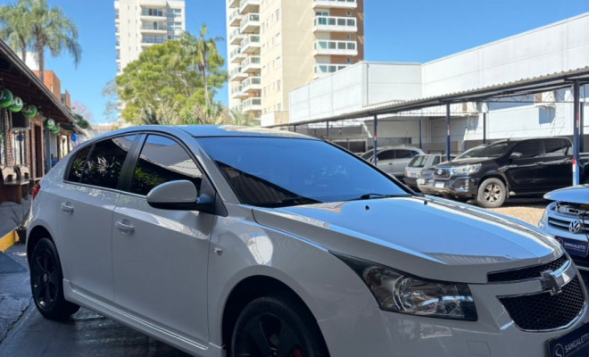 GM - Chevrolet CRUZE HB Sport LT 1.8 16V FlexP. 5p Mec 2013 Flex