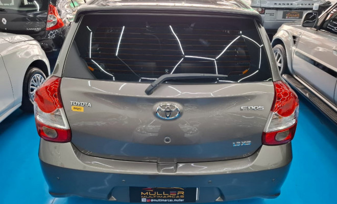 Toyota ETIOS XS 1.5 Flex 16V 5p Mec. 2018 Flex-19