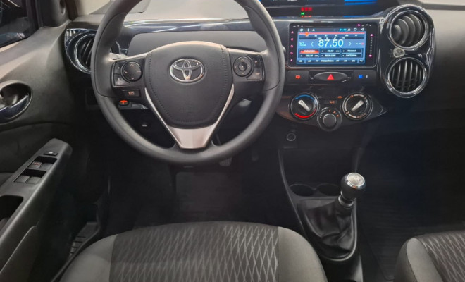 Toyota ETIOS XS 1.5 Flex 16V 5p Mec. 2018 Flex-9