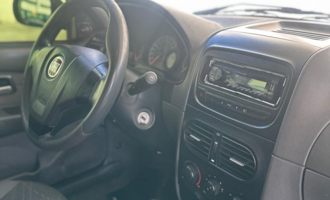 Fiat Strada Working 1.4 mpi Fire Flex 8V CD 2015 Flex-8