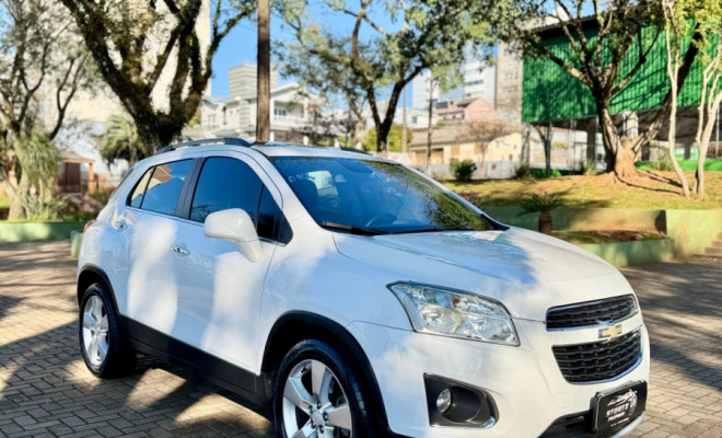 GM - Chevrolet TRACKER LTZ 1.8 16V Flex 4x2 Aut. 2014 Flex