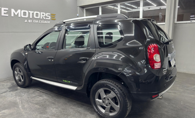 Renault DUSTER TECHROAD 2.0 Hi-Flex 16V Aut. 2014 Flex-4