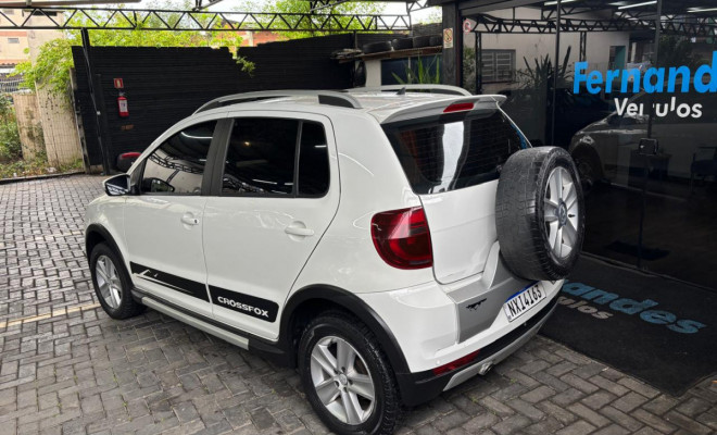 VW - VolksWagen CROSSFOX 1.6 Mi Total Flex 8V 5p 2011 Flex-0