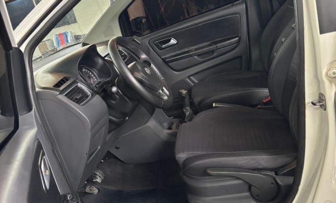VW - VolksWagen CROSSFOX 1.6 Mi Total Flex 8V 5p 2011 Flex-7